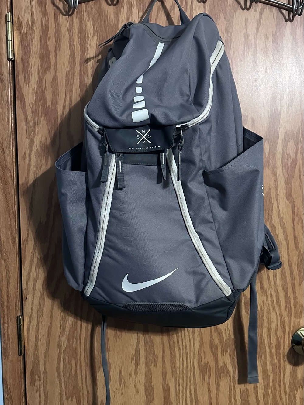 Nike Elite Quad Zip System Backpack Basketball Gray Sports Gym